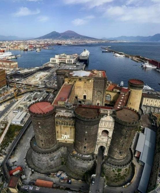 Napoli&Love Apartment Bovio Centro Storico Екстериор снимка