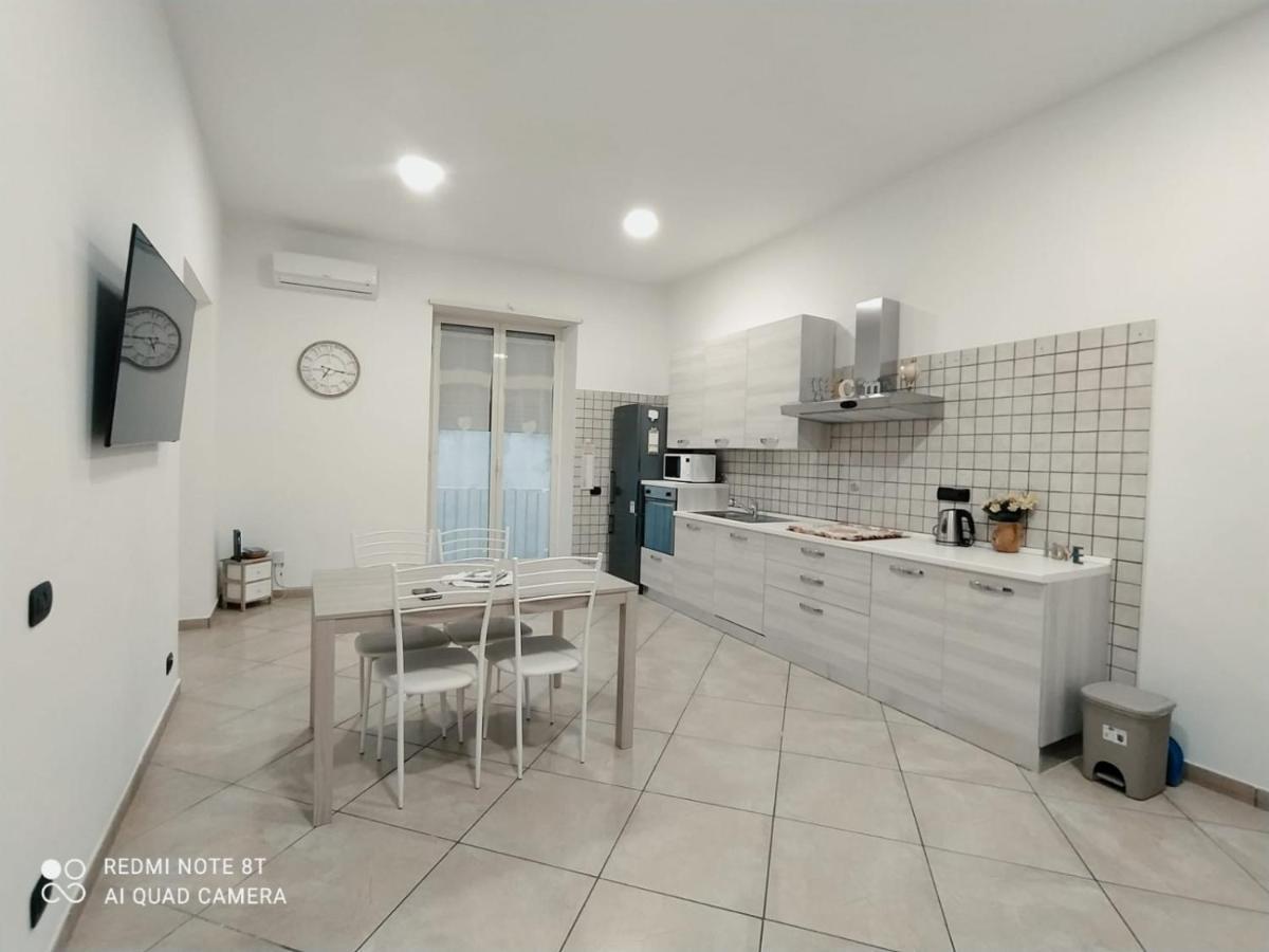 Napoli&Love Apartment Bovio Centro Storico Екстериор снимка