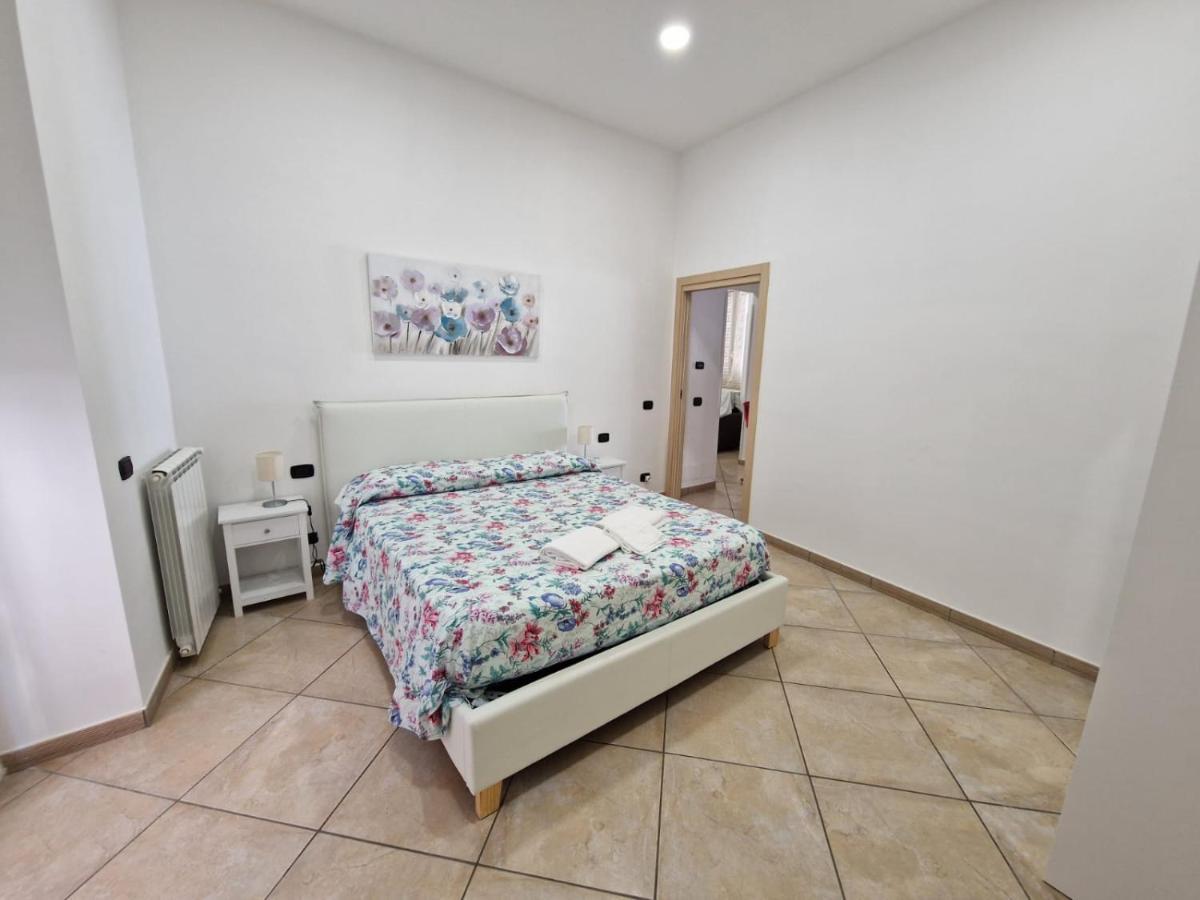 Napoli&Love Apartment Bovio Centro Storico Екстериор снимка