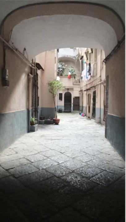 Napoli&Love Apartment Bovio Centro Storico Екстериор снимка
